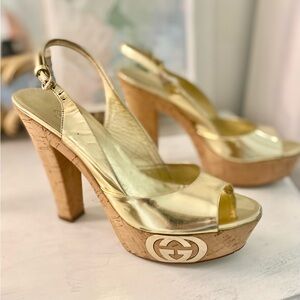 Gucci Gold Leather Grease Platform Sandals! Size 6.5! FABULOUS!!